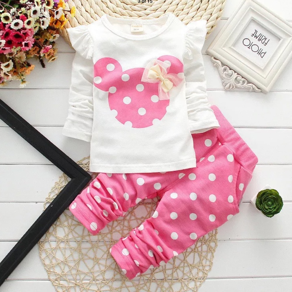 NWT Minnie Mouse 2PC outfit